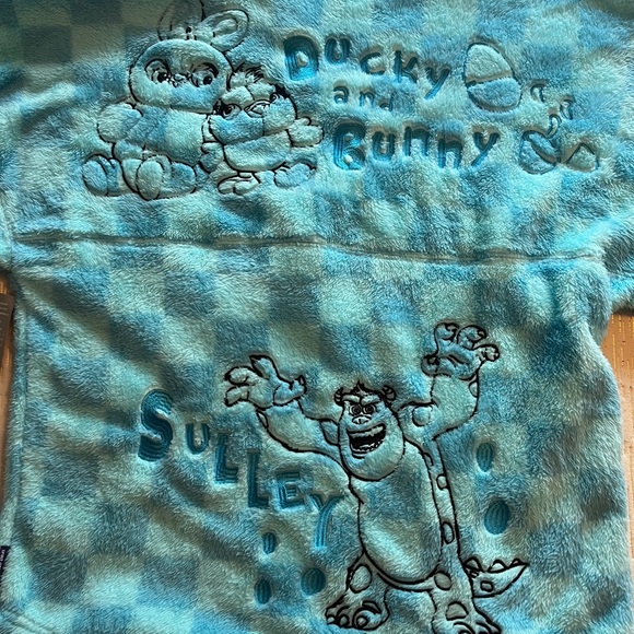 New with Tags Disney Pixar Fuzzy Spirit Jersey Size M - Picture 3 of 3